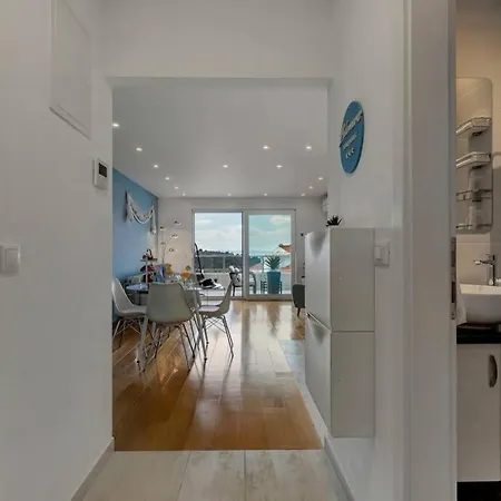 Апартаменты Lulemaris Apartments Sea & Mountain View