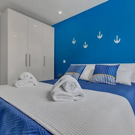 Lulemaris Apartments Sea & Mountain View Apartment
