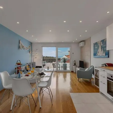 Lulemaris Apartments Sea & Mountain View *