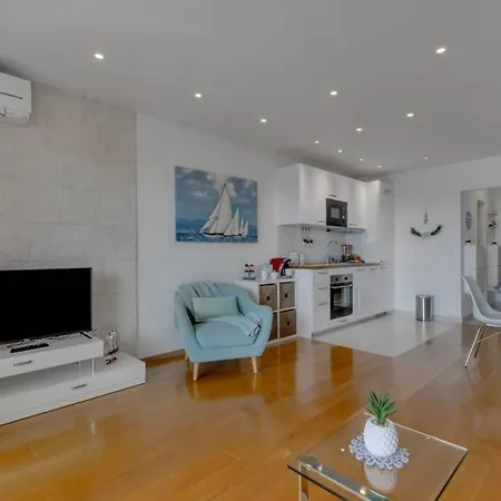 Apartment Lulemaris Apartments Sea & Mountain View *